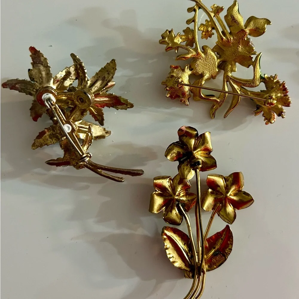 Vintage enamel Floral Enamel Brooch set marked Austria - Picture 5 of 6